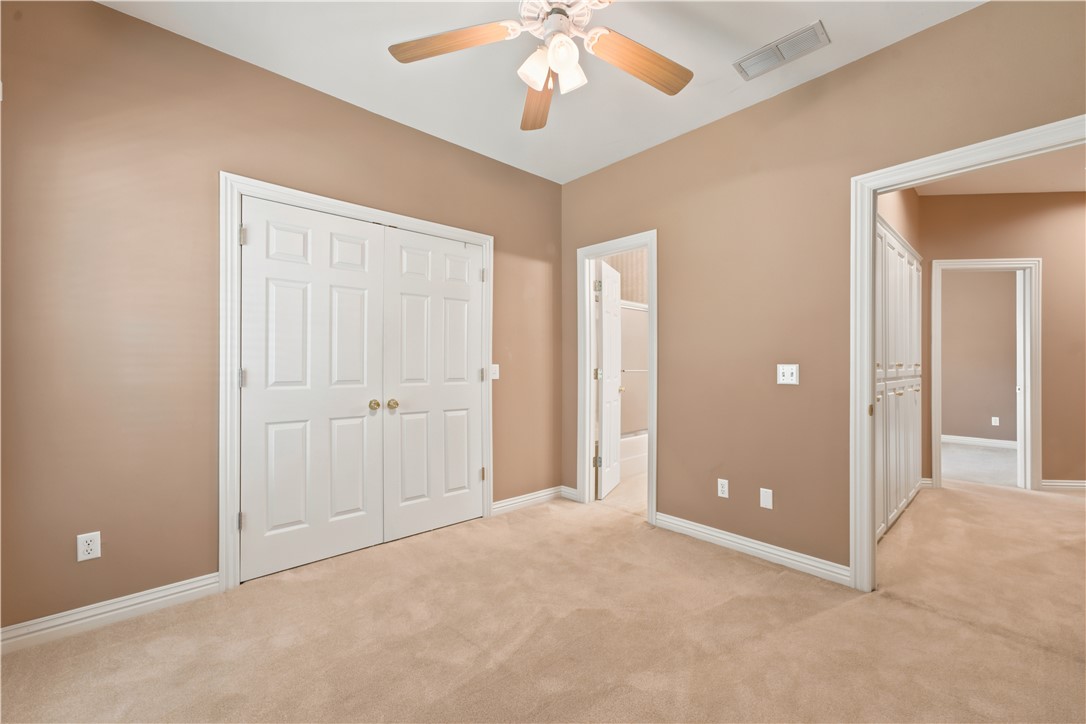 Yorktowne Square - Residential