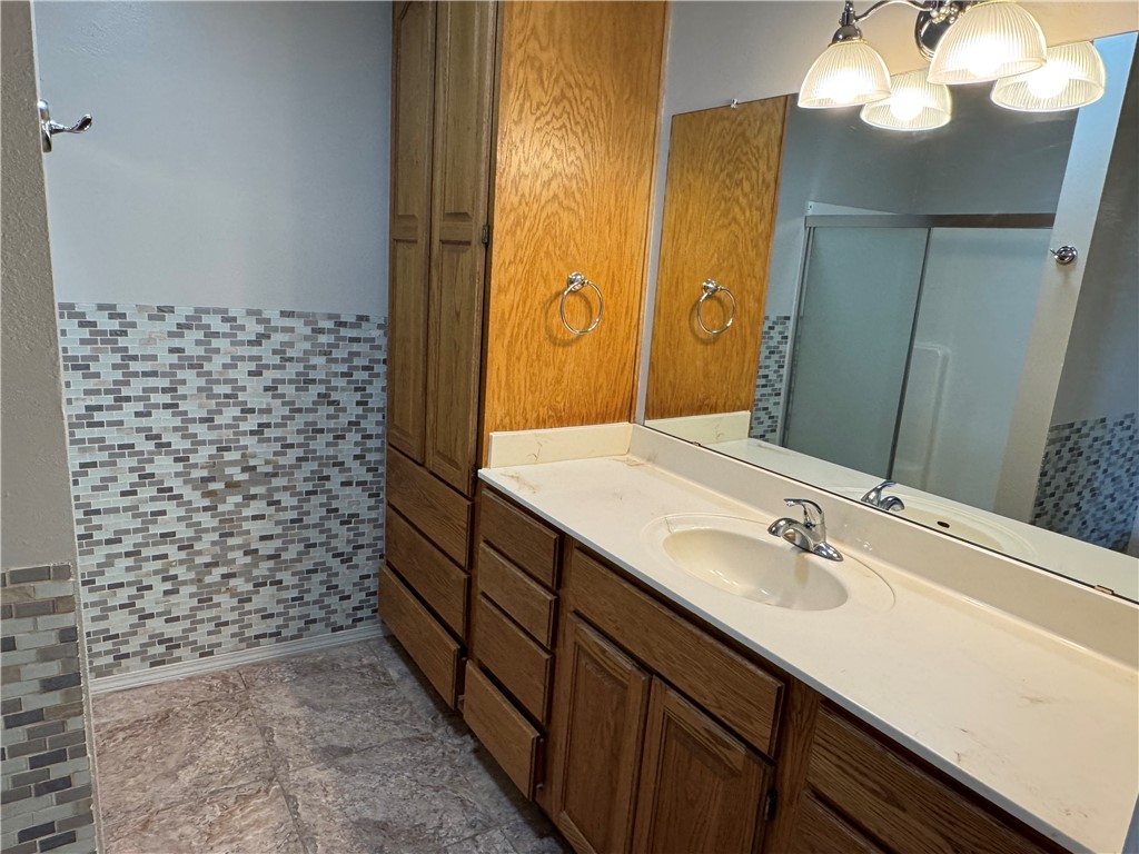 Oakhill Estates - Residential Lease