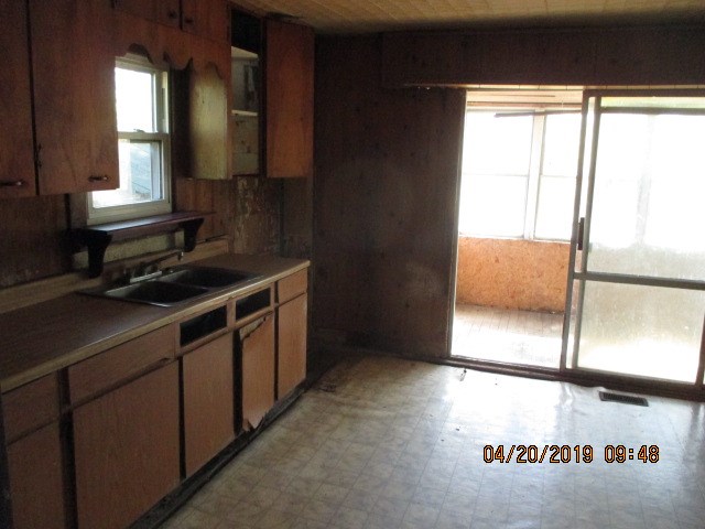 01-20-33-RURAL - Residential