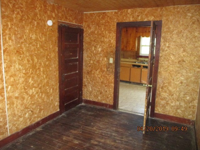 01-20-33-RURAL - Residential