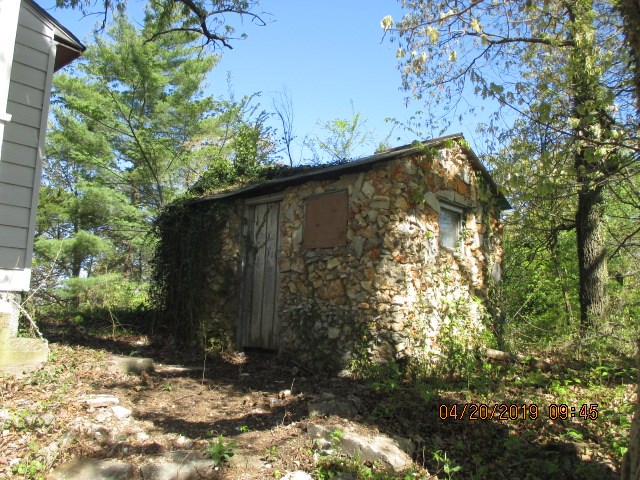 01-20-33-RURAL - Residential