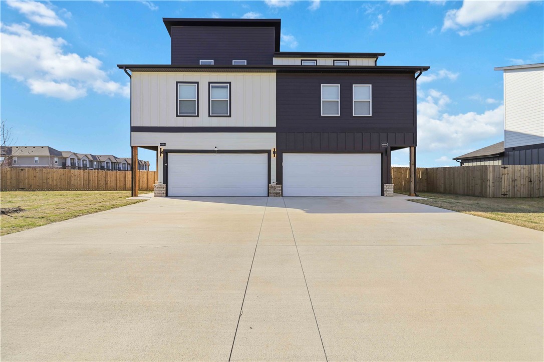 HIGH-DEMAND LOCATION! INCOME-PRODUCING, TURN-KEY DUPLEX!
Ideal for investors seeking a fully income-producing asset or primary buyers looking to live in one unit while renting the other. This north-facing, low-maintenance new construction duplex is located in the desirable Bentonville area.
Each unit offers 3 bedrooms and 2.5 bathrooms with a functional, modern layout. Additional unfinished ~80 sq ft space provides flexibility for a home office, storage, or playroom.
The kitchens are well-maintained with stainless steel appliances, quartz countertops, ample cabinetry, and large pantries. Additional features include rear covered patios, 2-car garages, and included refrigerator, washer, and dryer for added convenience.
Located near Creekside Park, offering a regulation cricket field, pickleball courts, dog park, splash pad, playground, and open recreational spaces.
Strong rental potential, minimal upkeep, and priced to sell—don’t miss this excellent opportunity!
