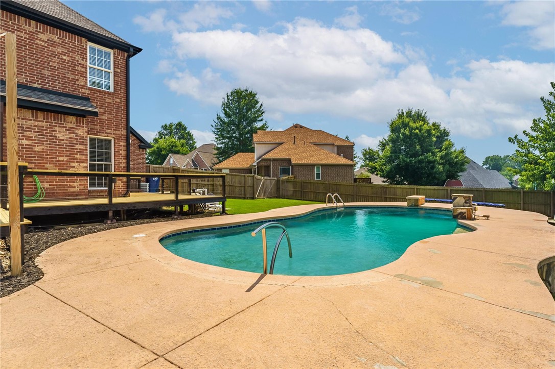 Champions Estates Rogers - Residential Lease