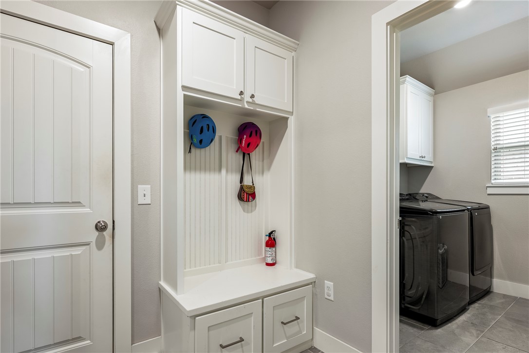 Hickory Meadows Sub Ph 1 - Residential