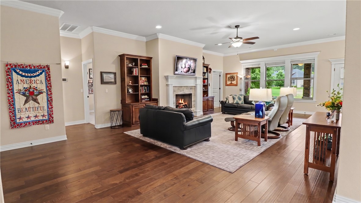 Country Club Villas Bvv - Residential