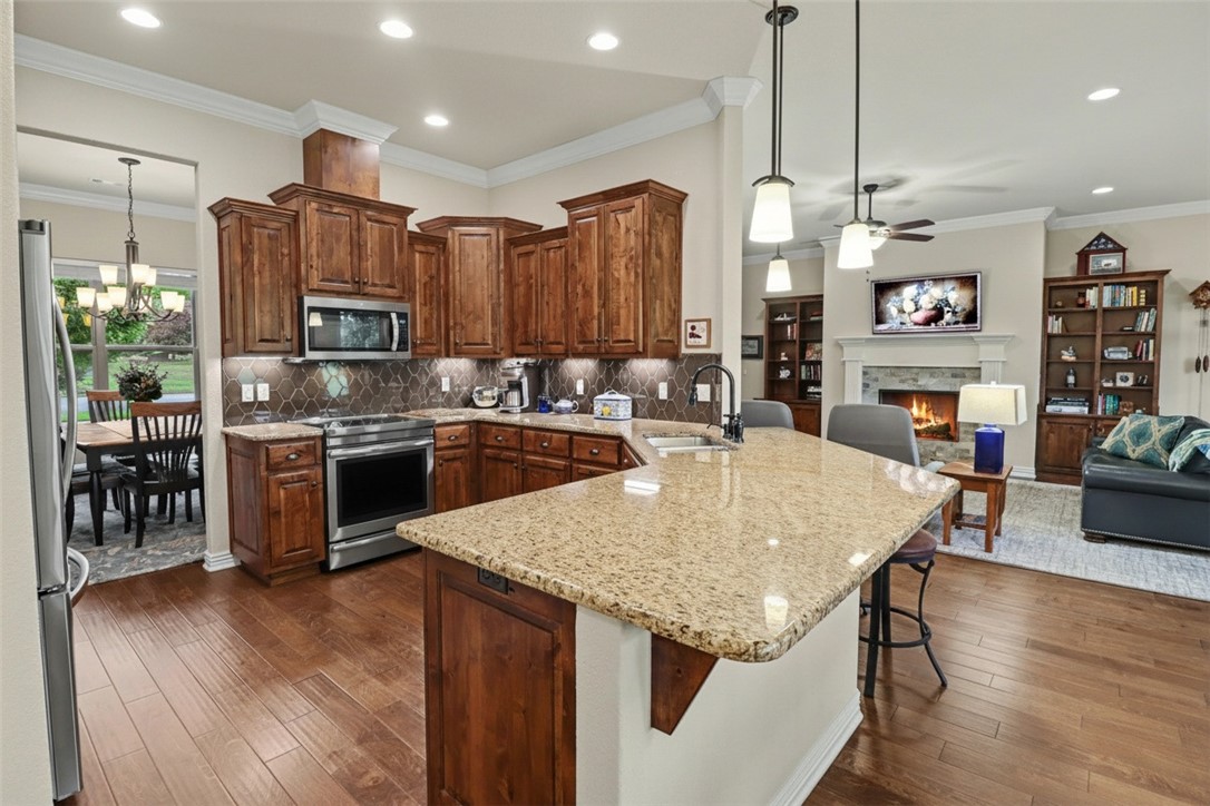 Country Club Villas Bvv - Residential