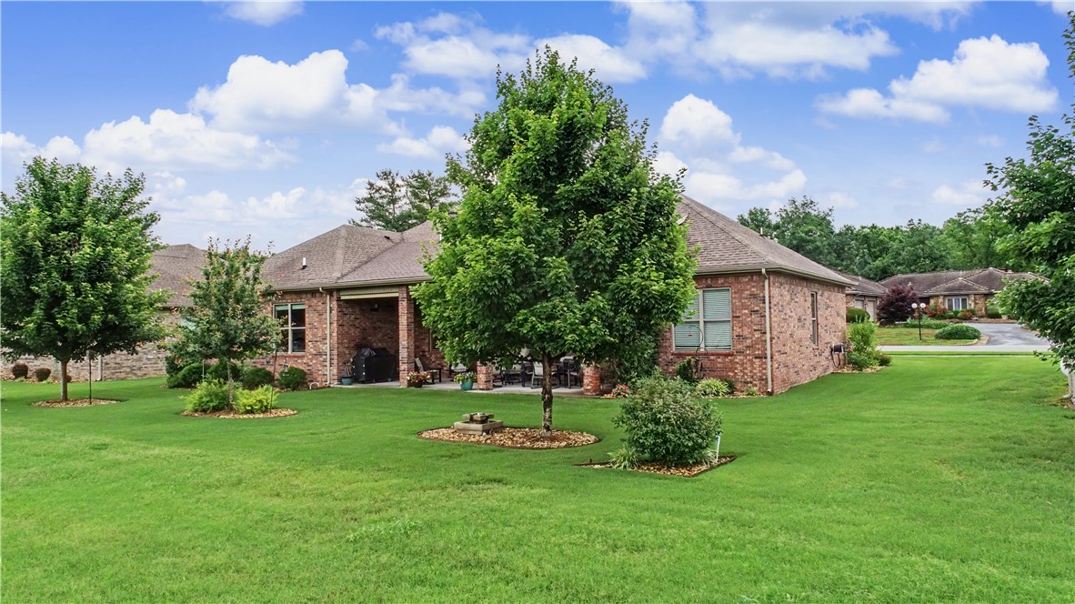 Country Club Villas Bvv - Residential