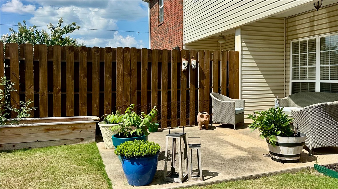 Homes At Oakmont Horizontal Prop Rogers - Residential