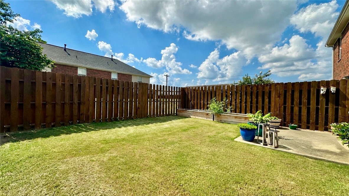 Homes At Oakmont Horizontal Prop Rogers - Residential