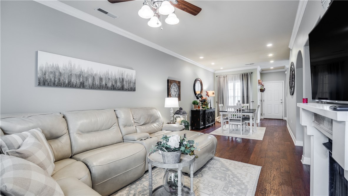 Homes At Oakmont Horizontal Prop Rogers - Residential