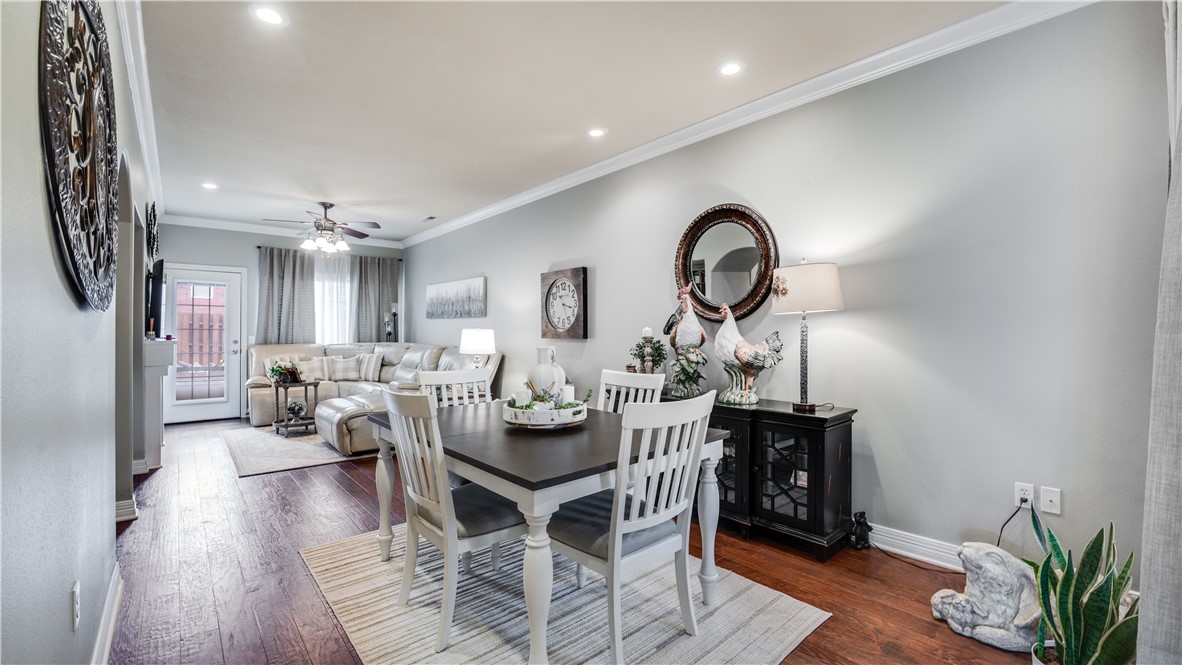 Homes At Oakmont Horizontal Prop Rogers - Residential
