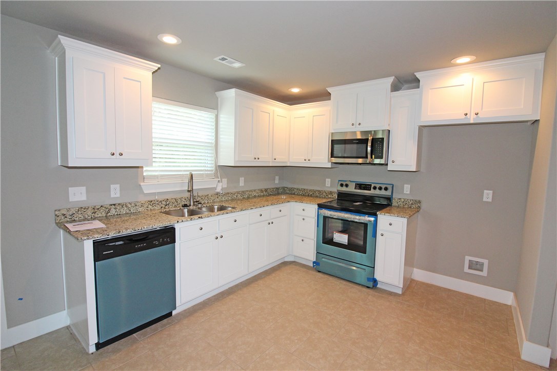 Kerelaw Castle Bentonville - Residential Lease