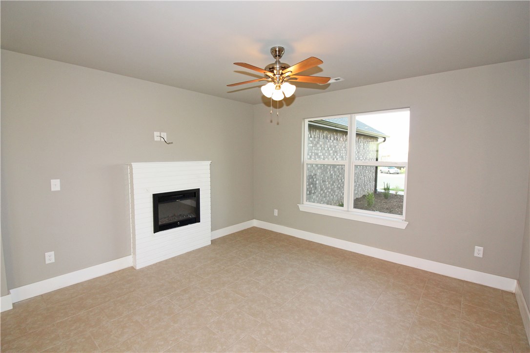 Kerelaw Castle Bentonville - Residential Lease
