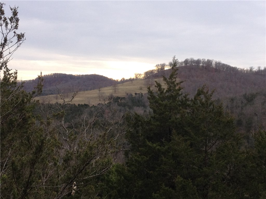 Quiet Valley - Land