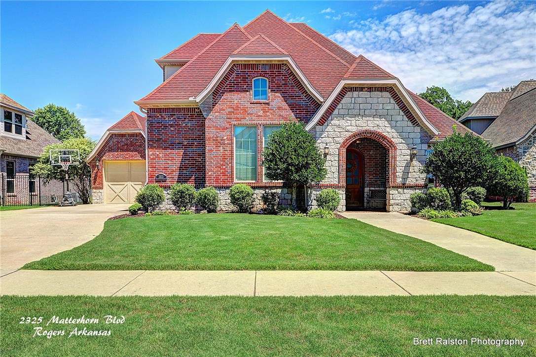 Outstanding home- perfect location, Neighborhood pool, Near Promenade Mall. New wood flooring & New Carpet. 4 bedrooms 3 1/2 baths, Office and Formal Dining, Nice relaxing back yard looks out into open field. Open kitchen and living room-great for entertaining family and friends. Beautiful floor-plan with wonderful master suite. Master downstairs and other 3 bedrooms and bonus are upstairs. Large walk-in Closets in all bedrooms. Kitchen has gas stove, granite tops w/ island.