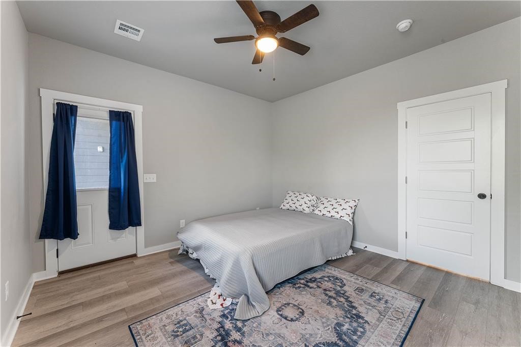 Townhomes On Gregg Hpr - Residential