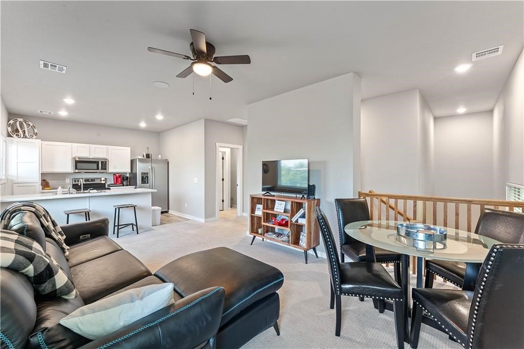 Townhomes On Gregg Hpr - Residential