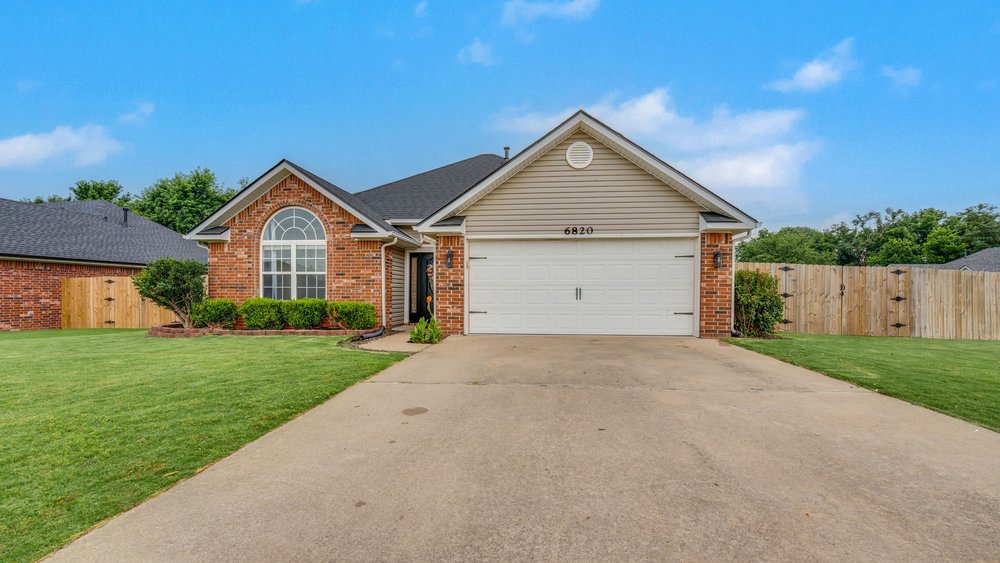 *Please note this is a no cat property, 1 dog under 20 lbs is allowed with applicable pet fees*
Nestled on a quiet cul-de-sac in the desirable Har-Ber Meadows area, this home puts you minutes from scenic walking trails, neighborhood parks, and beautiful Lake Elmdale—perfect for kayaking, fishing, and enjoying the outdoors. Golf enthusiasts will appreciate nearby Brush Creek Golf Course, while shopping, dining, and top-rated Har-Ber schools are all just minutes away. Experience the best of Northwest Arkansas living in a location that truly has it all.
We do not advertise on Craigslist or Facebook Marketplace.

We strive to provide a rental experience that is both cost-effective and convenient. That’s why we offer a Resident Benefits Package (RBP) designed to address common renter needs and provide valuable services for our residents. The RBP includes renter’s insurance, pest control, air filter delivery, utility setup assistance, credit building, and more for $45.00/month, which is required with the rental.