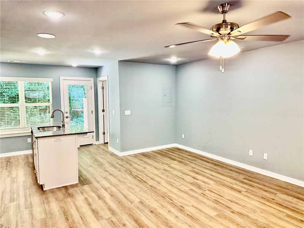 Fayetteville Outlots - Residential Lease