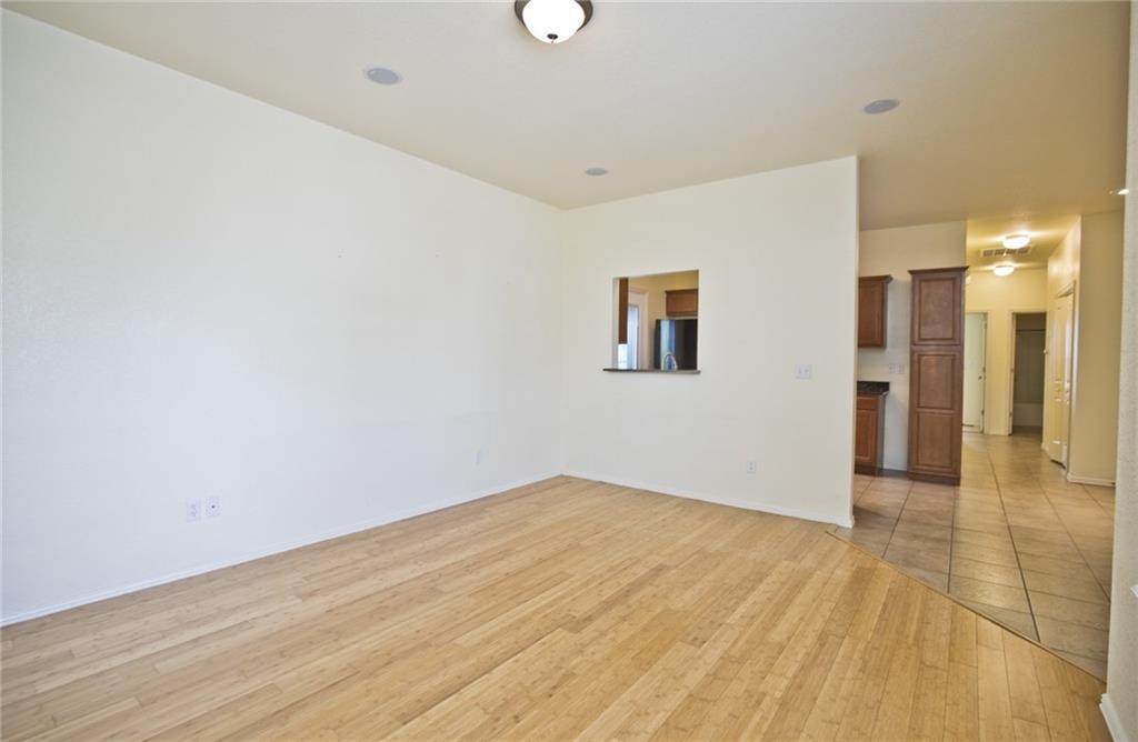 Commons At Walnut Crossing - Residential