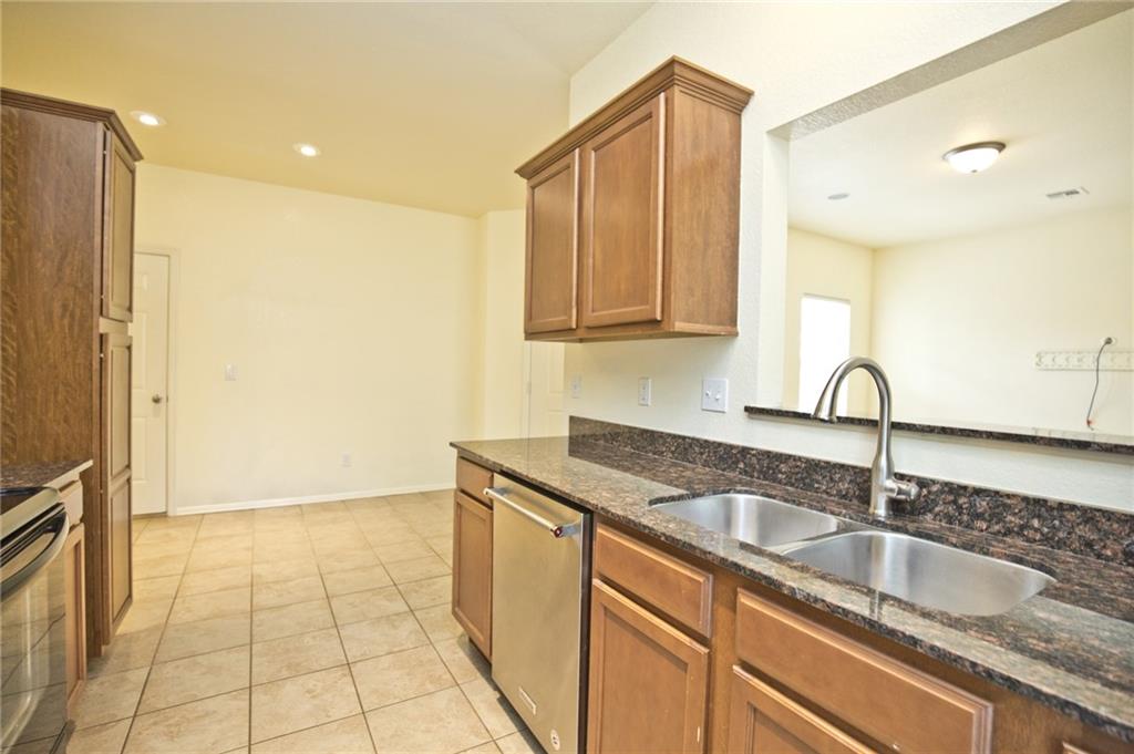 Commons At Walnut Crossing - Residential