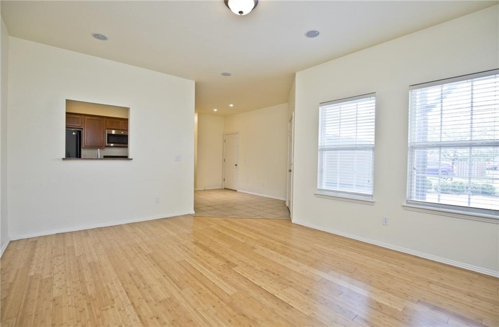 Commons At Walnut Crossing - Residential