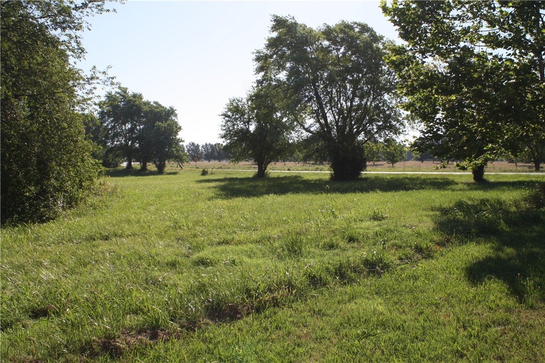 Lincoln Outlots - Land