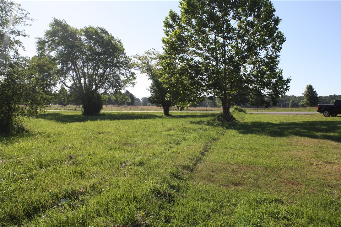 Lincoln Outlots - Land