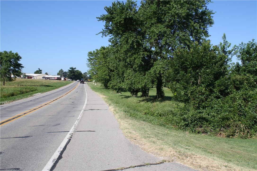 Lincoln Outlots - Land