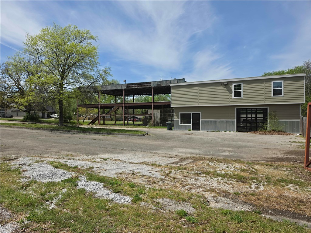 Fayetteville Outlots - Land