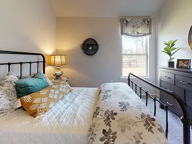 WALNUT HILL SUB PH VI-PEA RIDGE - Residential