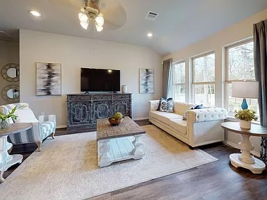 WALNUT HILL SUB PH VI-PEA RIDGE - Residential