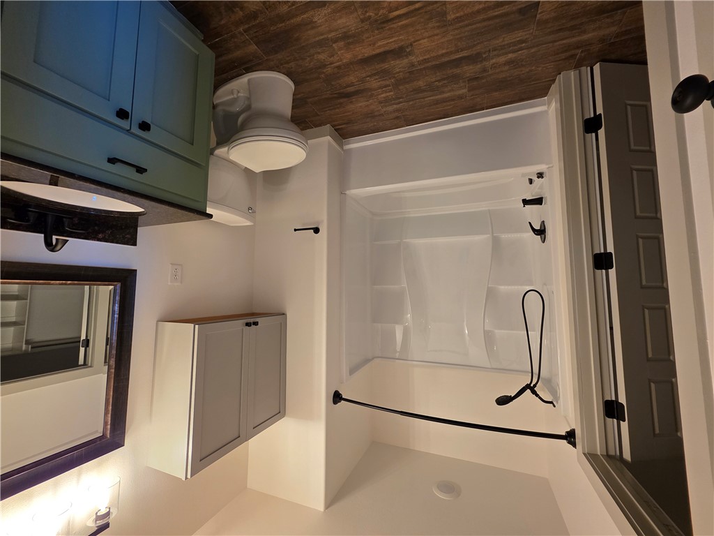 Lincoln Sub Bvv - Residential Lease