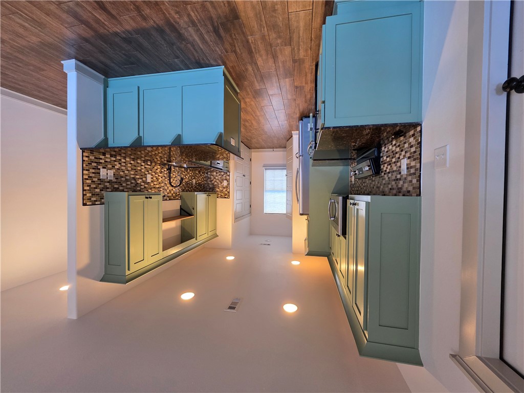 Lincoln Sub Bvv - Residential Lease