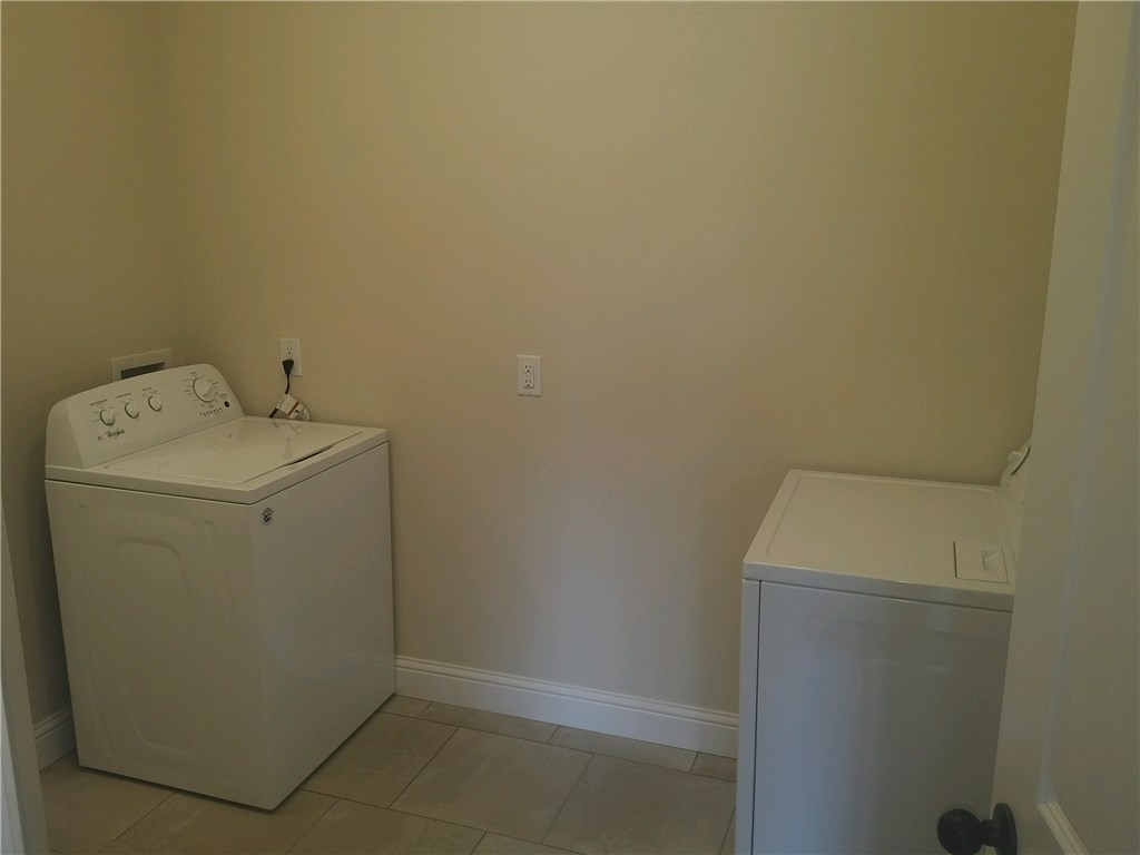 Deane-Sang Townhomes - Residential Lease
