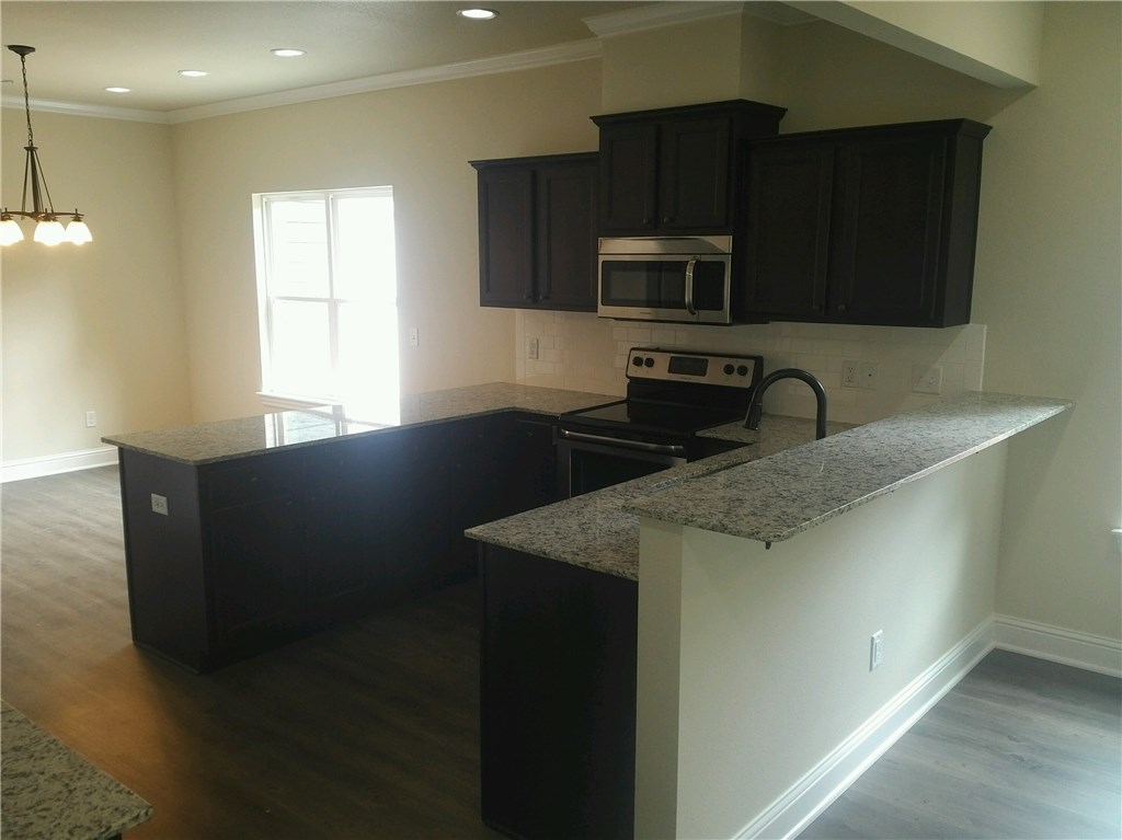 Deane-Sang Townhomes - Residential Lease