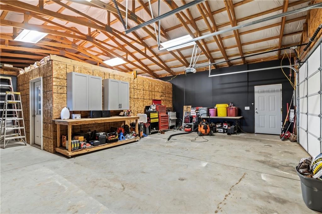 17-19-32-RURAL - Residential
