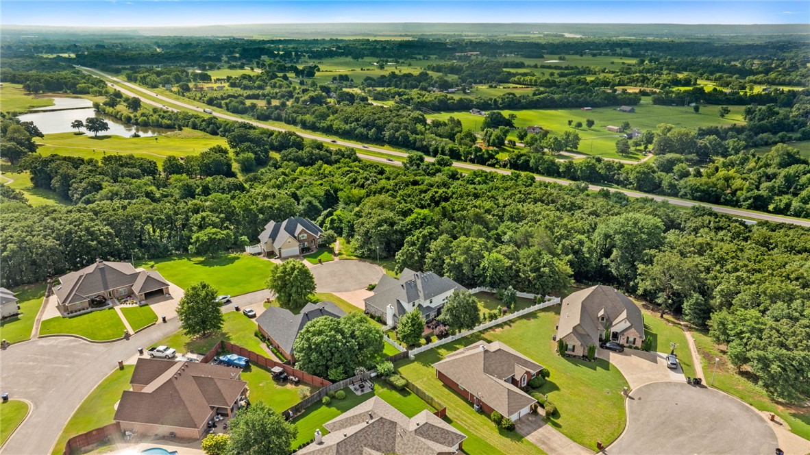Eagle Crest 1 - Residential