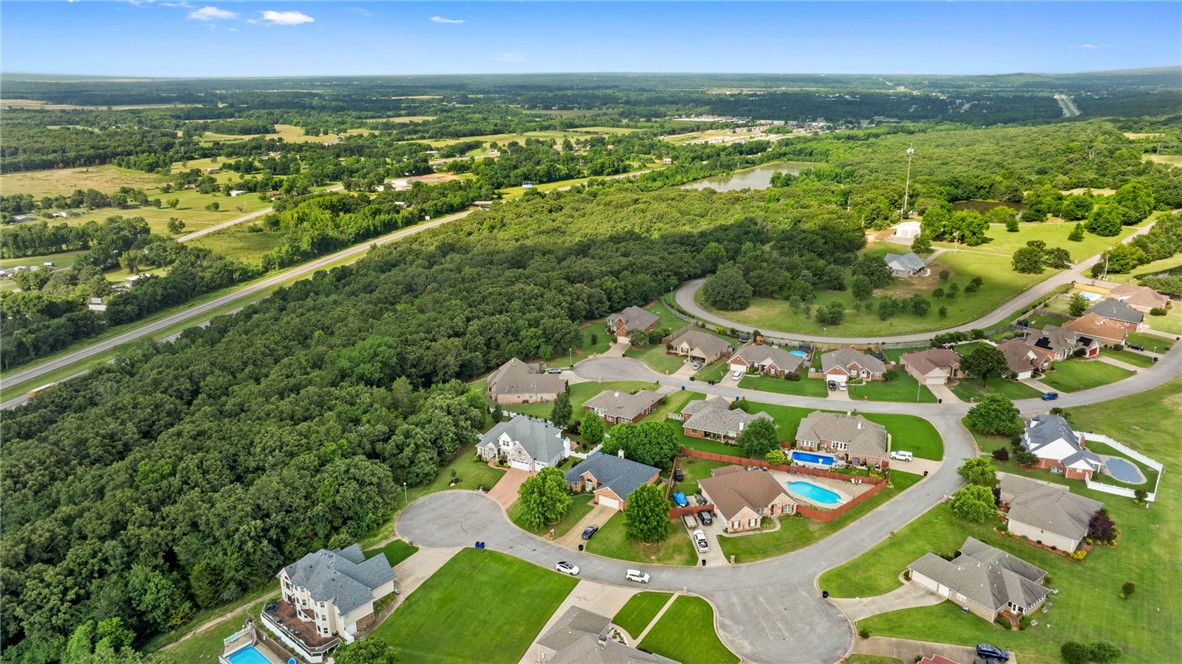 Eagle Crest 1 - Residential