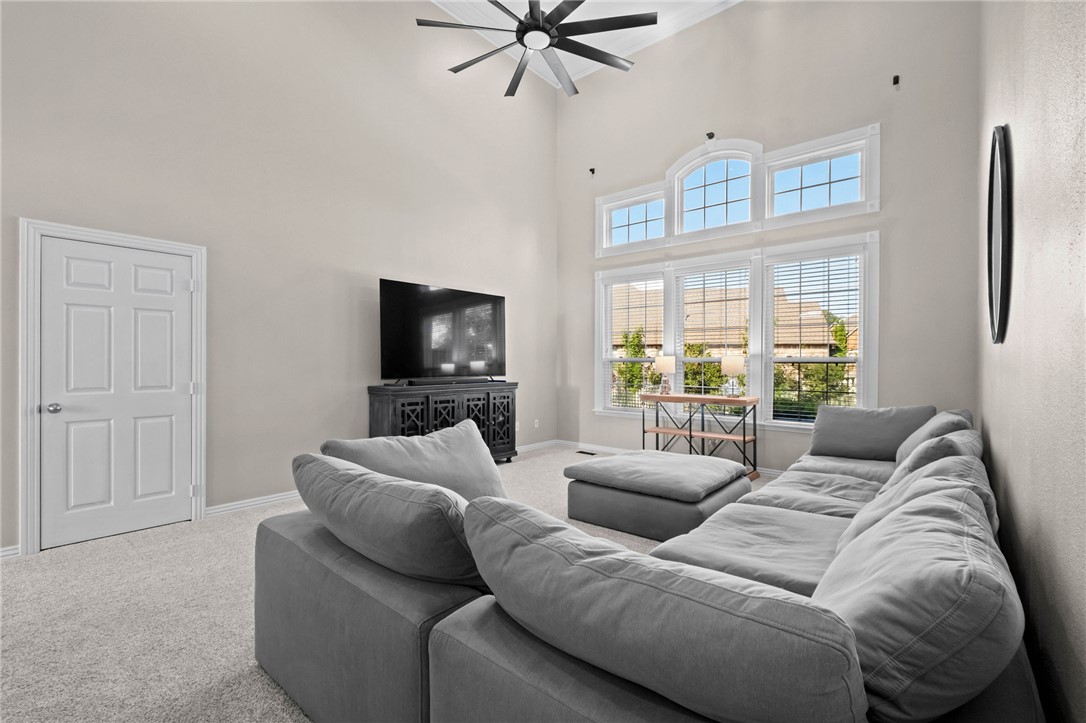 Eagle Crest 1 - Residential