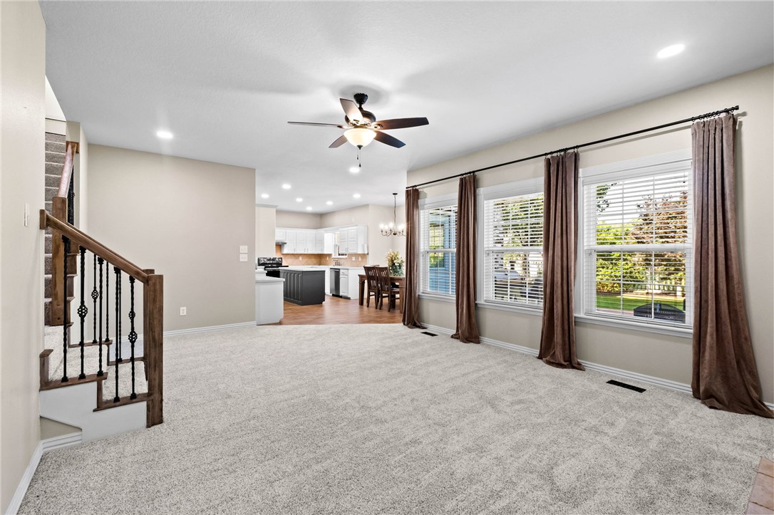 Eagle Crest 1 - Residential