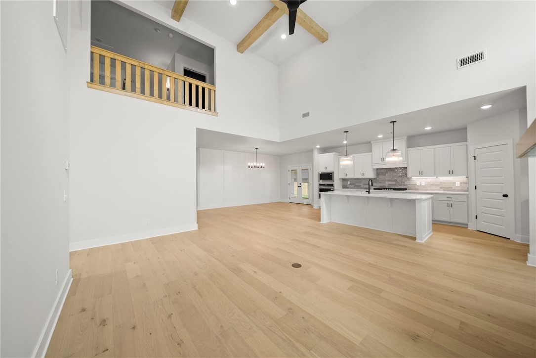 DIAMOND ESTATES PH V-CENTERTON - Residential