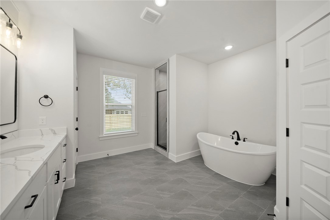 DIAMOND ESTATES PH V-CENTERTON - Residential
