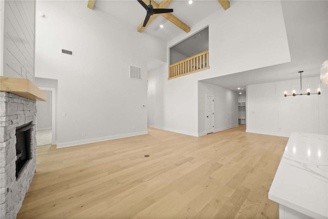 DIAMOND ESTATES PH V-CENTERTON - Residential