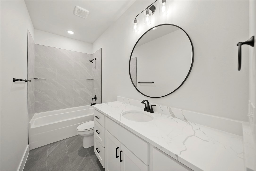 DIAMOND ESTATES PH V-CENTERTON - Residential