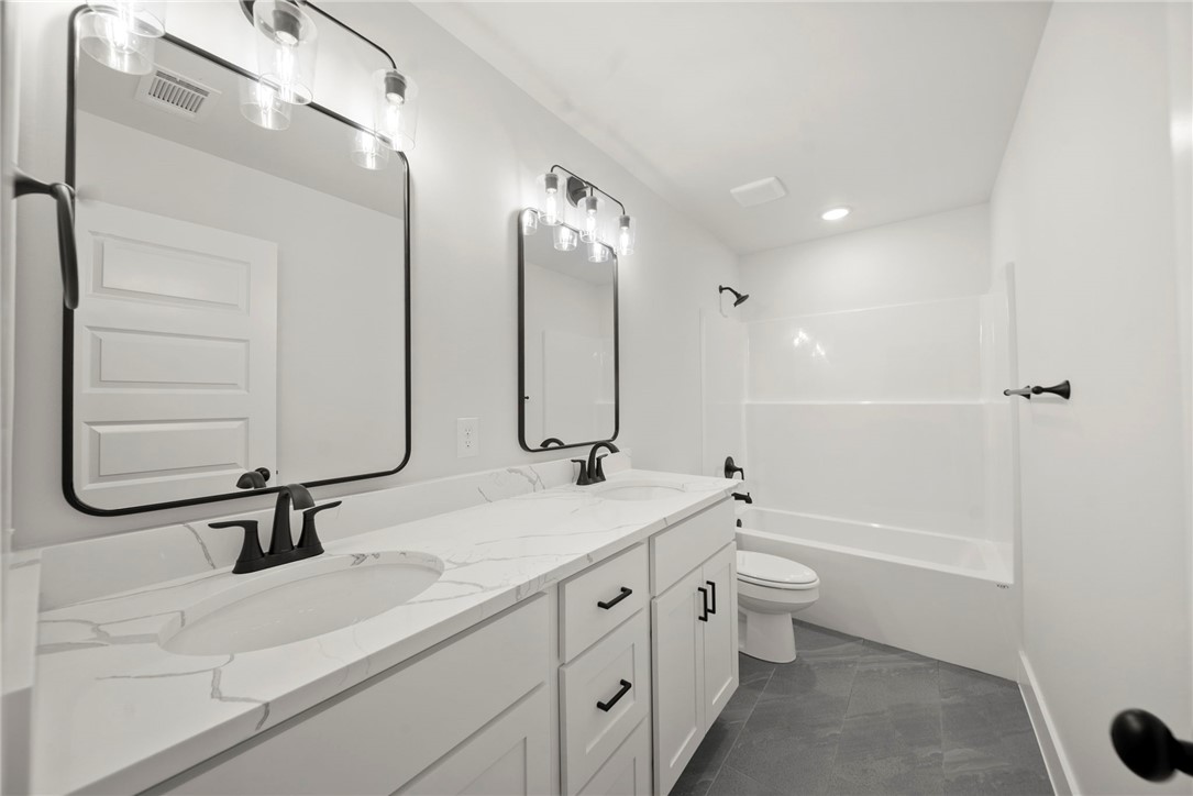DIAMOND ESTATES PH V-CENTERTON - Residential