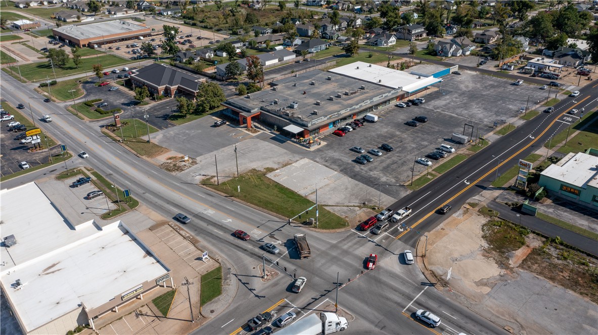 Ba Riggs Add - Commercial Lease