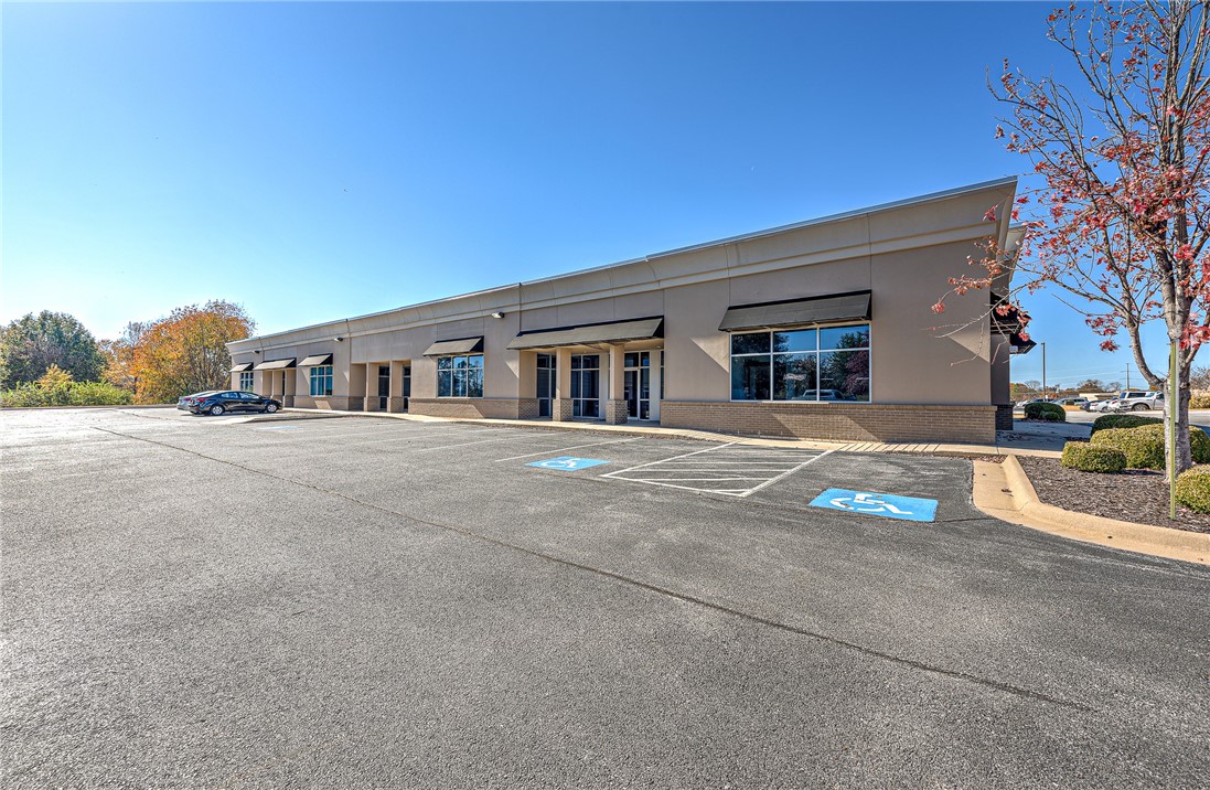 Southern Hills Business Park Add-Rogers - Commercial Lease
