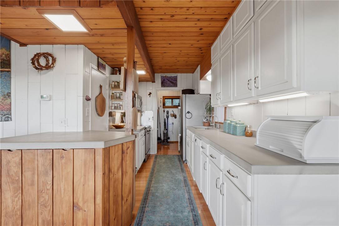 Unit 5 Holiday Island - Residential