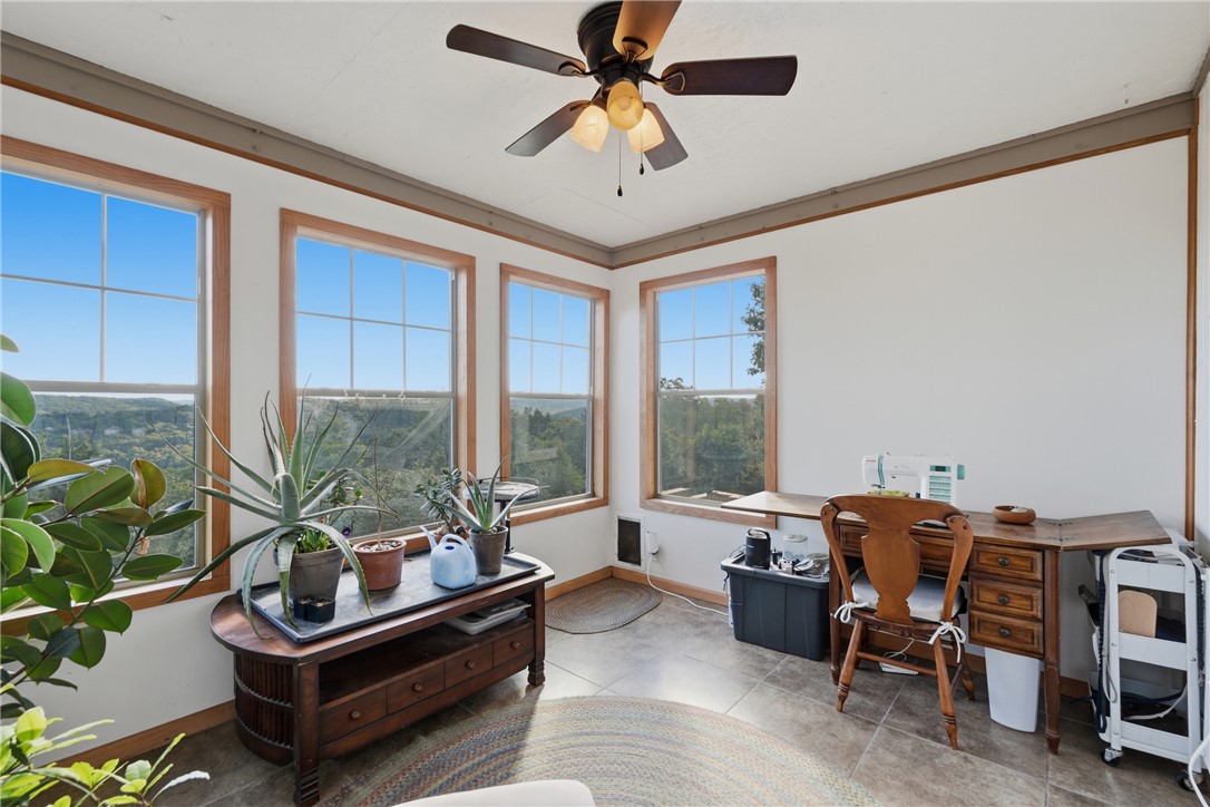 Unit 5 Holiday Island - Residential